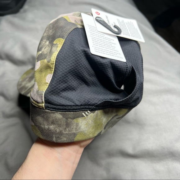 Lululemon Wunder Train Hat NWT Size XS/S *Brand New Never Worn* Green Camo - Picture 8 of 16